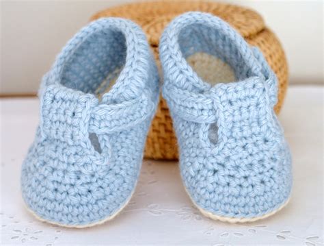 CROCHET PATTERN Baby Shoes Classic T-Bar Shoes for Baby Boys