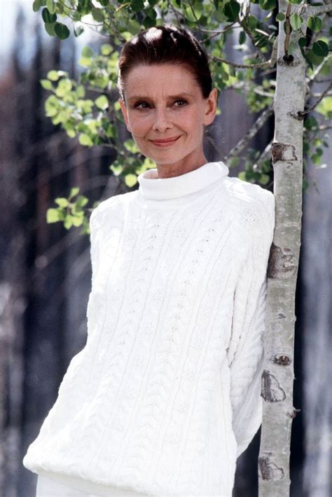 18 Beautiful Photos of Audrey Hepburn in Her Last Movie "Always", 1989 ...