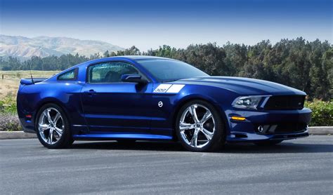 Dream Cars Resto: 2011 Ford Mustang V6