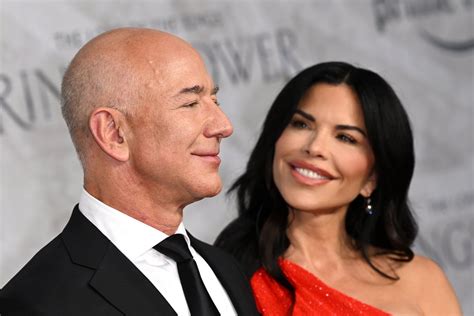 Jeff Bezos’s fiancée Lauren Sánchez opens up about marrying one of ...