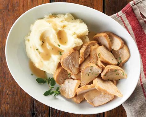 Roasted Turkey and Gravy with Mashed Potatoes | Roasted turkey, Slow roasted turkey, Mashed potatoes