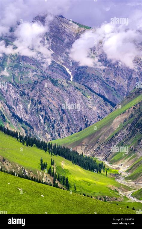 Serene kashmir hi-res stock photography and images - Alamy