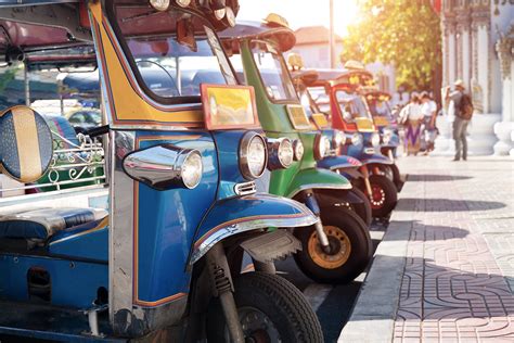 Tuk Tuks in Bangkok - 5 Tips to Ride a Tuk Tuk in Bangkok – Go Guides