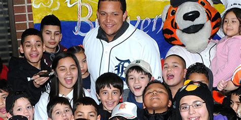 Miguel Cabrera donates $250,000 to fight pandemic in Detroit