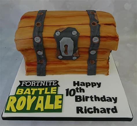 Fortnite, Battle Royale chest cake | Boy birthday cake, 10th birthday parties, Kids birthday