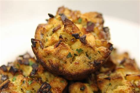 To Market, To Market with San Diego Foodstuff: Turkey Stuffing Muffins