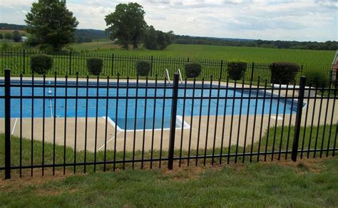 aluminum-pool-fence | Smucker Fencing