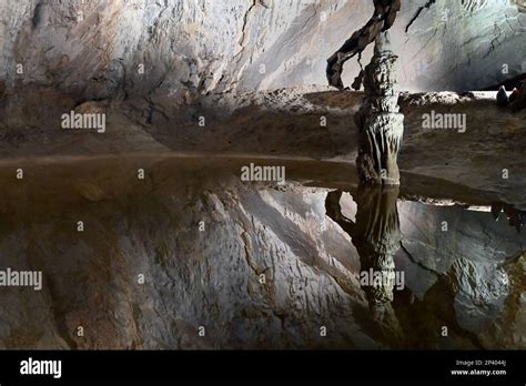 Belianska Cave (Belianska jaskyňa) in Tatra mountains Stock Photo - Alamy