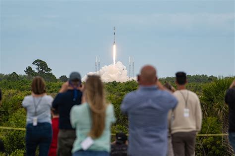 SpaceX deploys more Starlink satellites, aims for higher launch cadence ...