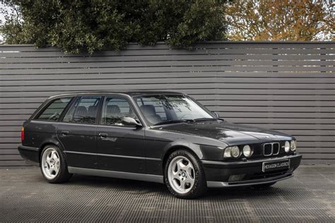 BMW M5 (E34) TOURING | Hexagon