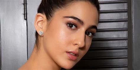 Sara Ali Khan Reveals She Uses This Mascara That Costs Less Than INR 500, Buy It Here-Sara Ali ...