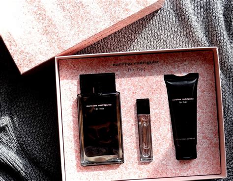 Makeup, Beauty and More: Narciso Rodriguez For Her Gift Set