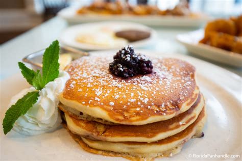 Here are the Top 5 Breakfast Stops in Destin, Florida