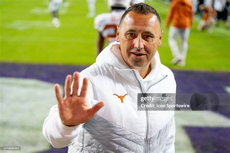 Texas Longhorns head coach Steve Sarkisian waves to fans before a ...