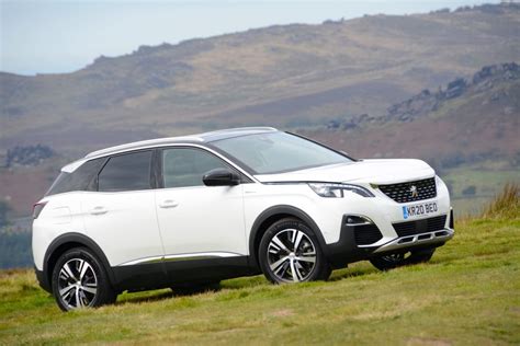 Peugeot 3008 Hybrid4 300 Review - GreenCarGuide.co.uk