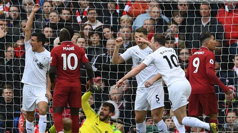 Liverpool 4 - 2 Burnley - Match Report & Highlights