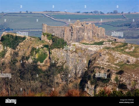 Carreg cennen castle hi-res stock photography and images - Alamy