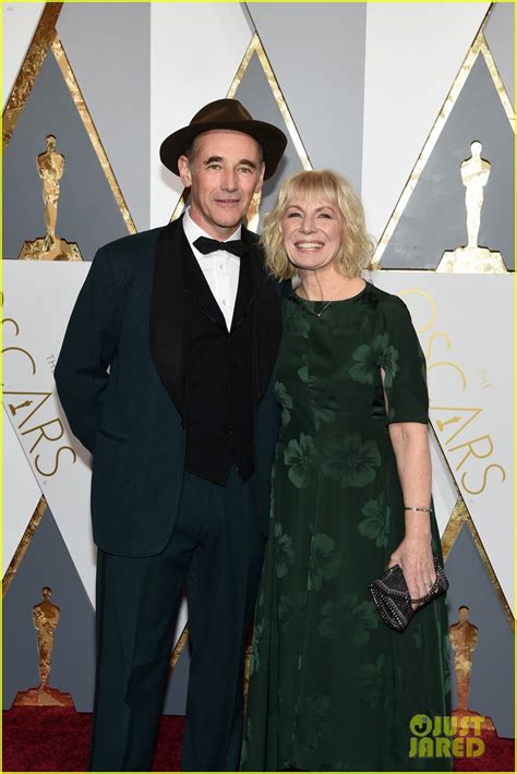 Mark Rylance Wins Best Supporting Actor at Oscars 2016!: Photo 3592808 ...