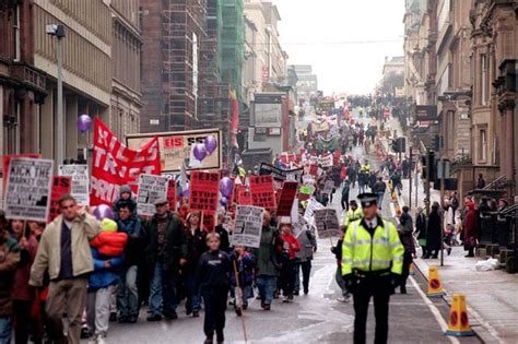 Orange march set to be diverted from Glasgow church after police raise ...