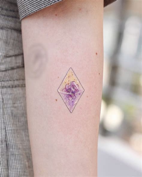 12 Birth Flower Tattoo Designs for Your Next Dainty Ink | Preview.ph