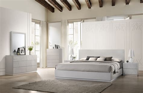 Exquisite Quality Contemporary Bedroom Sets Houston Texas J&M-Furniture-Naples-Grey