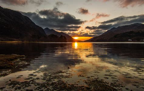 Expose Nature: Golden sunset over Loch Schiel in the Scottish Highlands, UK [OC] [5154 x 3267]