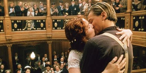 Titanic Ending Explained: What Happens To Rose At The End (Original ...