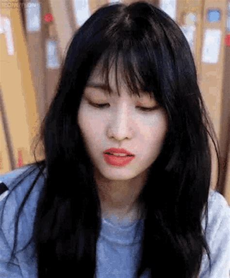 Twice Momo GIF - Twice Momo Smile - Discover & Share GIFs