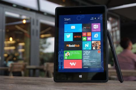 Microsoft Surface Mini review: A teeny Windows tablet that never ...