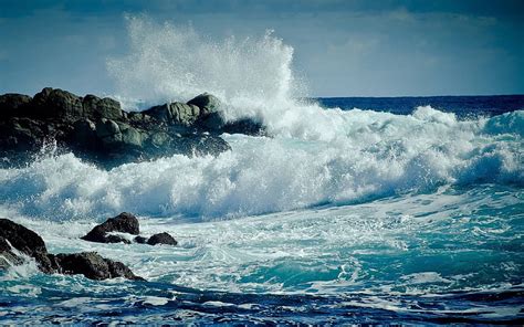 1170x2532px, 1080P free download | Waves Crashing Against Rocks, rocks ...