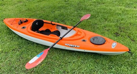 Pelican Kayak 10ft Bounty 100 With Paddle for sale from United States