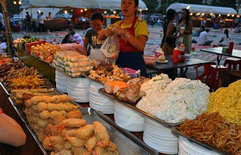 Amazing Phnom Penh Street Food Tour 3 Hours Evening | Cambo Tours & Travel