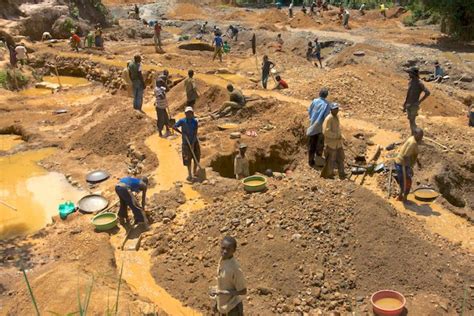 Congo's cobalt monopoly to set price floor for artisanal miners - MINING.COM