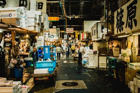 Tsukiji & Toyosu Fish Market: A Brief History | Arigato Travel