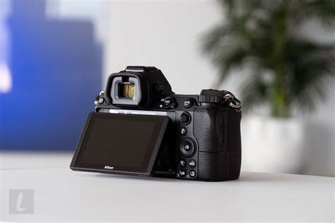 Nikon Z7 Review: A Top-Tier Mirrorless That Gets Nearly Everything Right