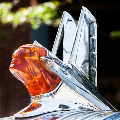 19 Hood Ornaments That Turn Luxury Cars into Masterpieces | Hood ...