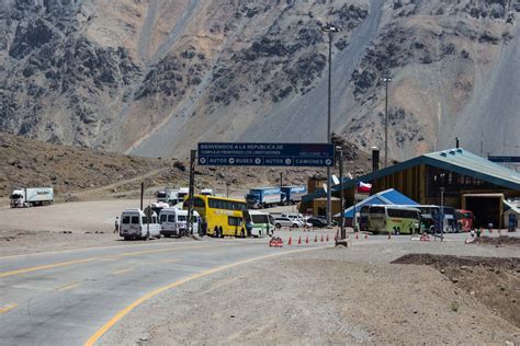 Crossing the Andes from Argentina to Chile by bus