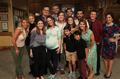 Fuller House - Season 4 Cast | Fuller house cast, Fuller house, Full house