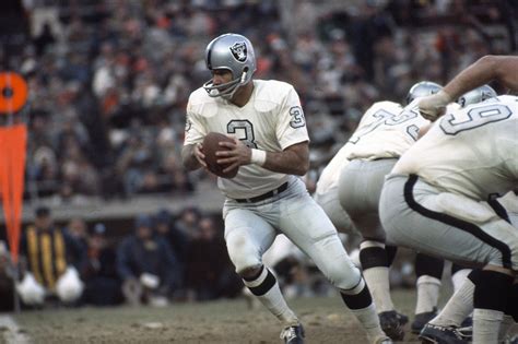 Raiders news: Former quarterback Daryle Lamonica dies at age 80 - Silver And Black Pride