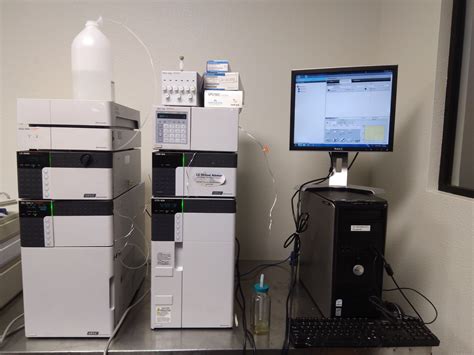 Shimadzu Prominence HPLC - InnovTrendLab