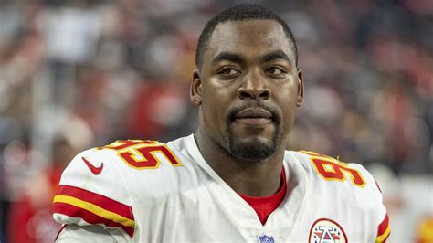 Chiefs DT Chris Jones opens up on holdout: 'All I'm doing is asking for ...