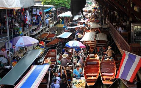 Khlong Lat Mayom Floating Market Tour