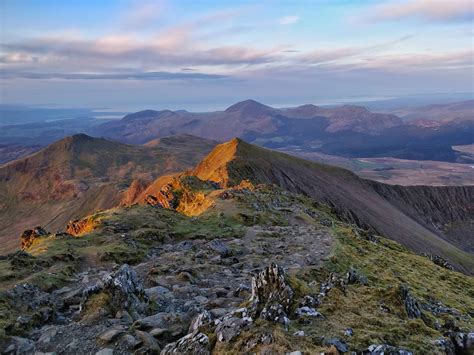 Snowdon at dawn, Snowdonia national park, Wales [OC] (4608x3456) : r/EarthPorn