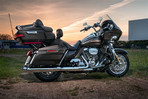 Review of Harley-Davidson Road Glide Ultra 2019: pictures, live photos ...