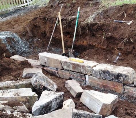 Beginners Guide to Building Stone Retaining Walls - Watters Garden Center