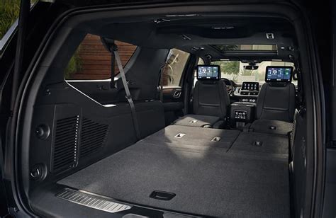 2021 Chevrolet Suburban cargo capacity | Carl Black Chevrolet Nashville