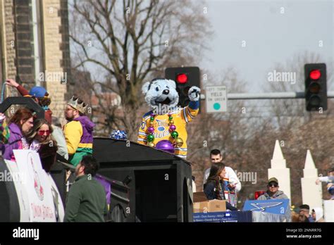 Mardi Gras St. Louis Bud Light Parade 2023 on Broadway in Soulard Stock ...