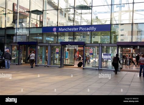 Entrance to Manchester Piccadilly station UK Stock Photo - Alamy