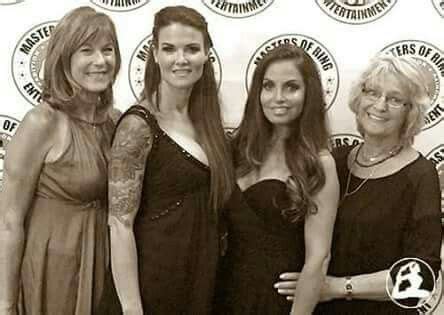 Patricia Stratigias & Amy Dumas with their mother Wwe Lita, Wwe Trish ...