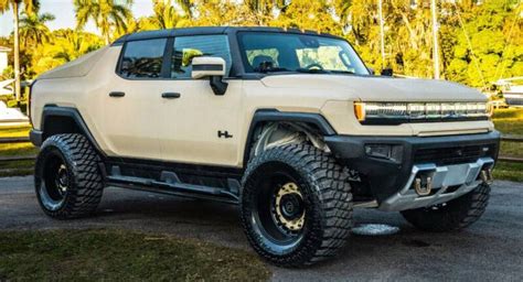 Second Kevlar-Coated GMC Hummer EV Rocks The Desert Storm Look | Carscoops